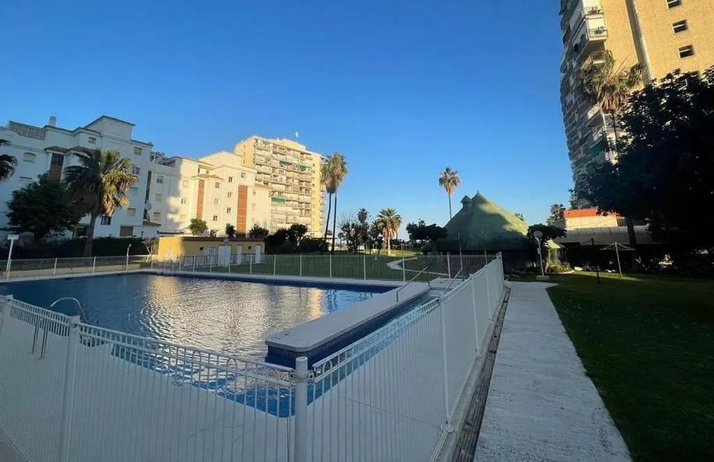 Ferienwohnung Maite Vacances , Luminoso Estudio Junto Al Mar Benalmádena Exterior foto